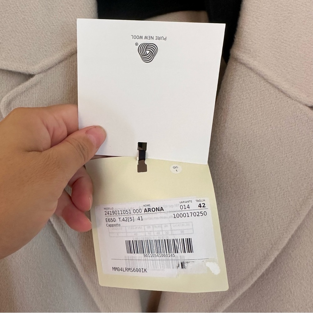 SOLD NWT ‘S Max Mara ‘Arona’ Double Faced Short Wool Coat with Belt Fall/Winter - Picture 14 of 17